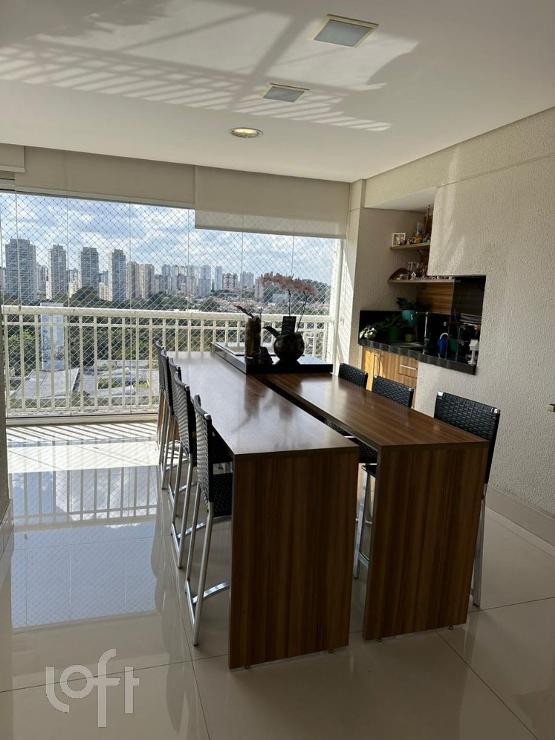 Apartamento à venda com 3 quartos, 181m² - Foto 1