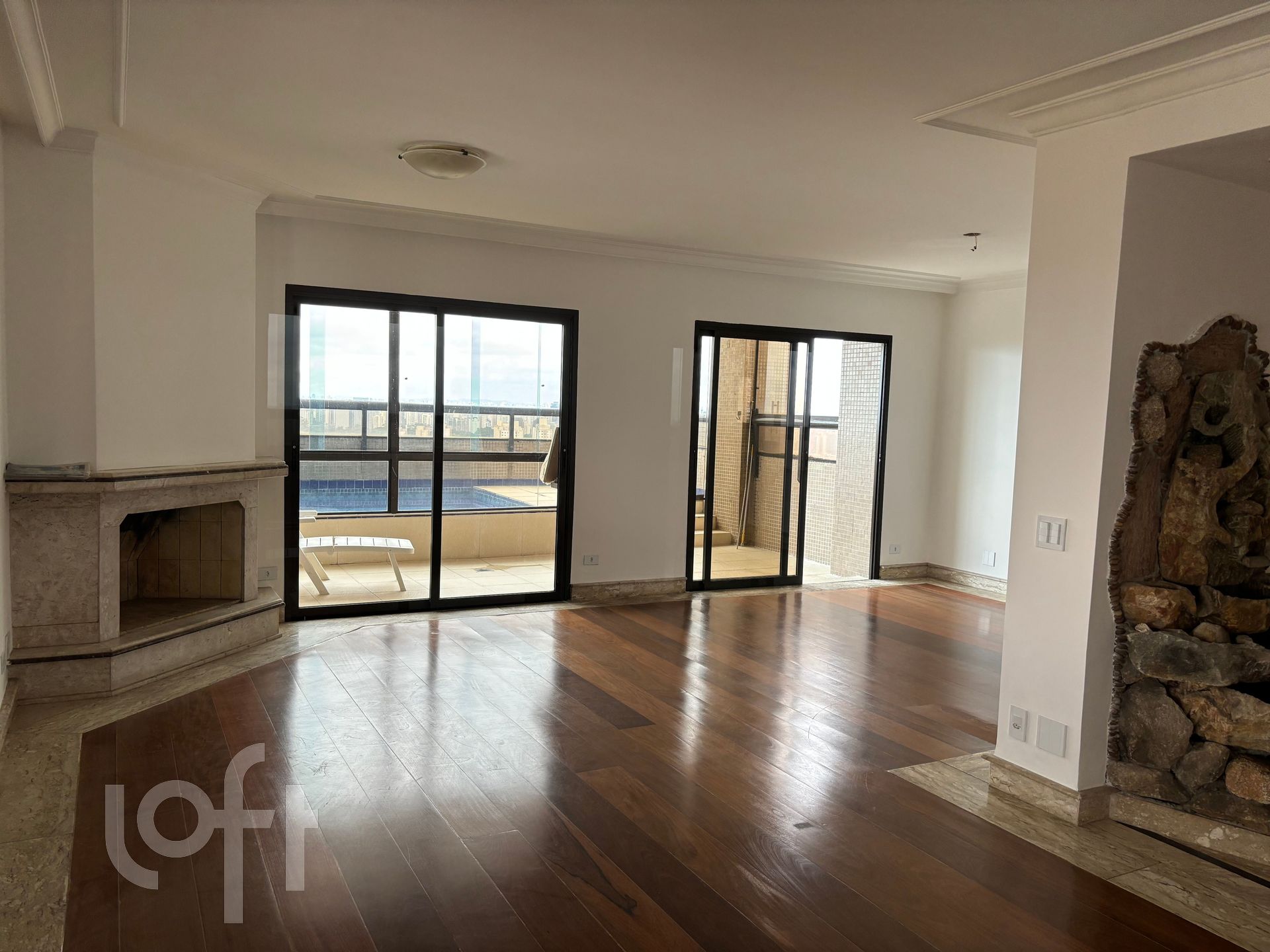 Apartamento à venda em Morumbi com 229 m², 4 quartos, 4 vagas