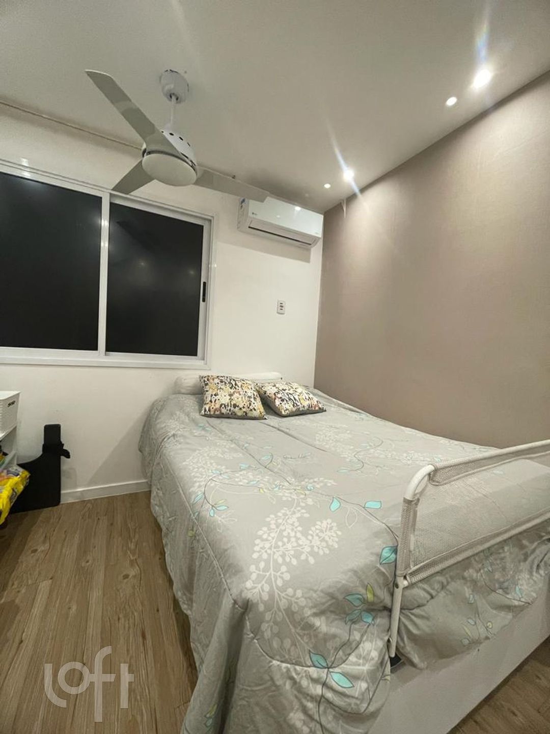 Apartamento à venda com 3 quartos, 226m² - Foto 4