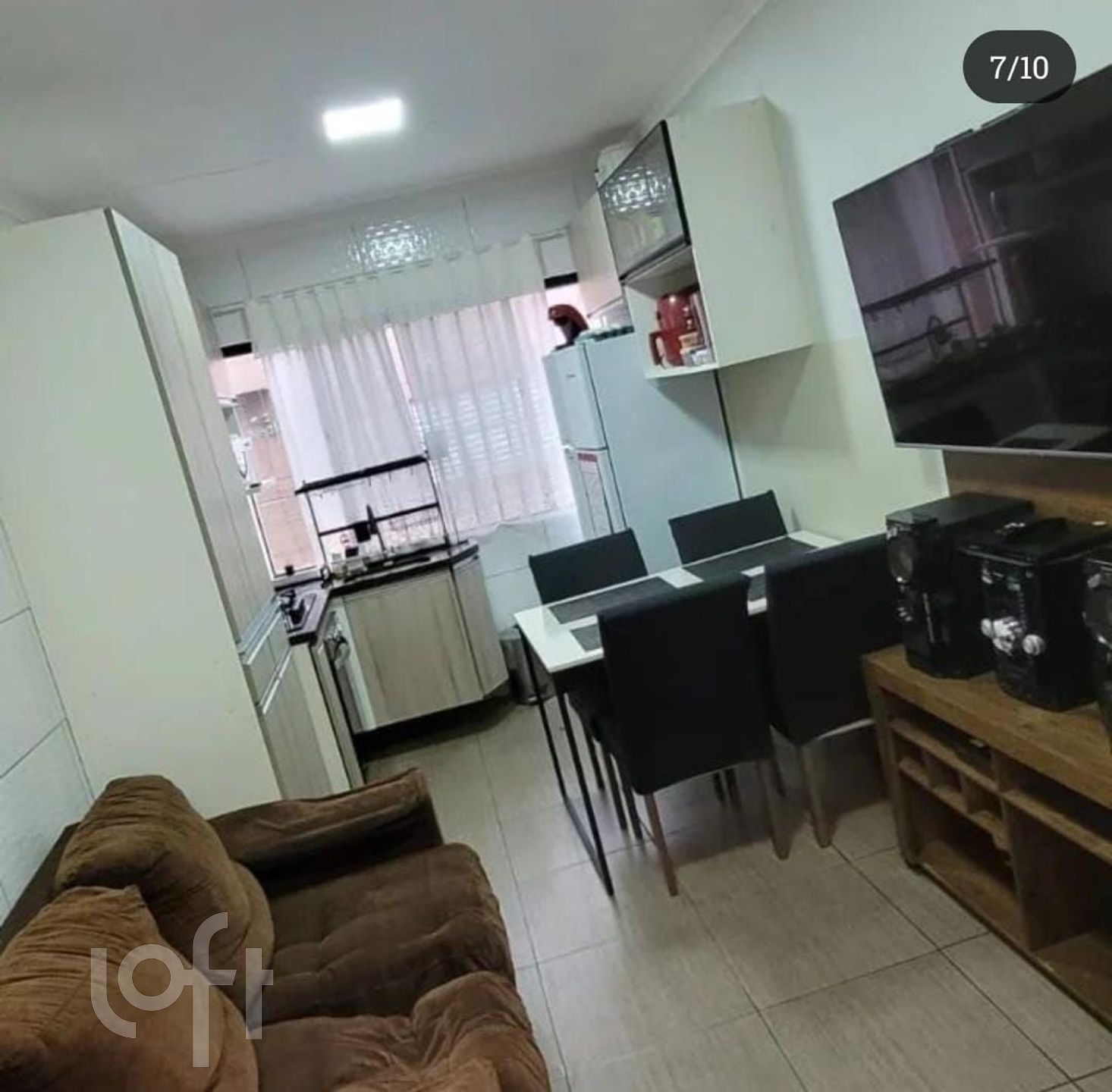 Casa à venda com 3 quartos, 32m² - Foto 1