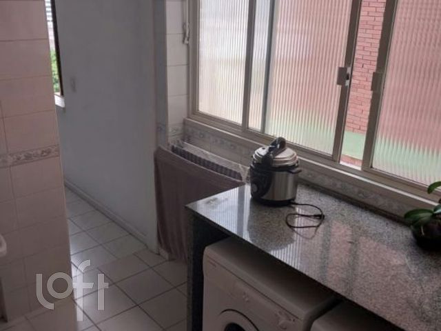 Apartamento com 109m², 3 dormitórios, 1 vaga, Floresta em Porto Alegre