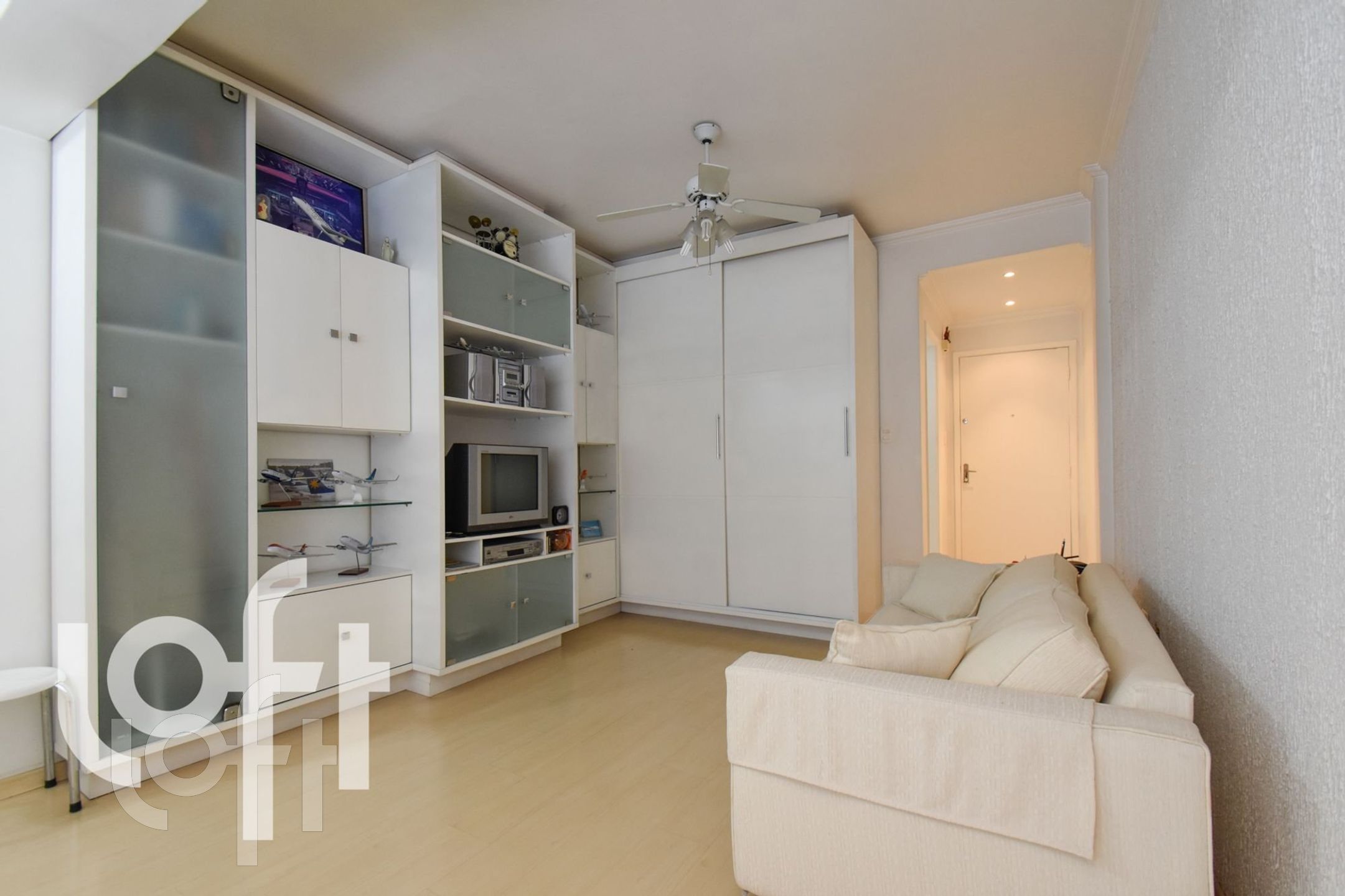 Apartamento à venda com 1 quarto, 35m² - Foto 14