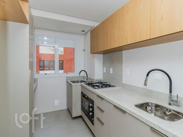 Apartamento com 63m², 2 dormitórios, 1 suíte, 1 vaga, Rio Branco em Porto Alegre