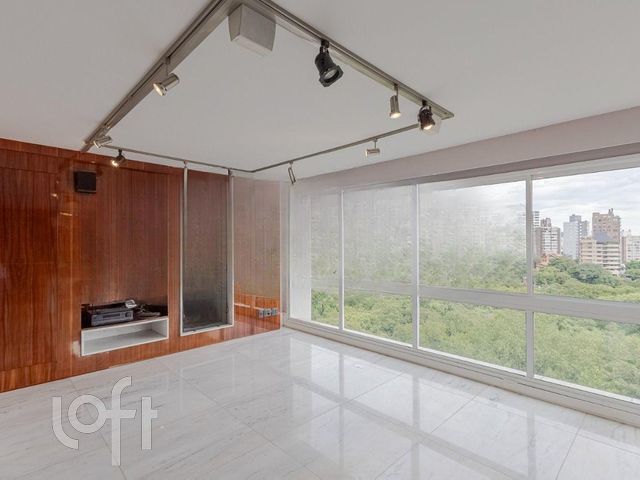 Apartamento com 153m², 3 dormitórios, 3 suítes, 2 vagas, Petrópolis em Porto Alegre