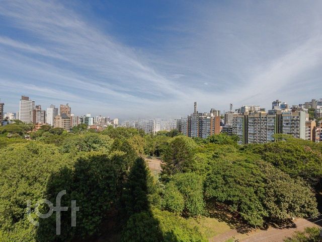 Apartamento com 153m², 3 dormitórios, 3 suítes, 2 vagas, Petrópolis em Porto Alegre