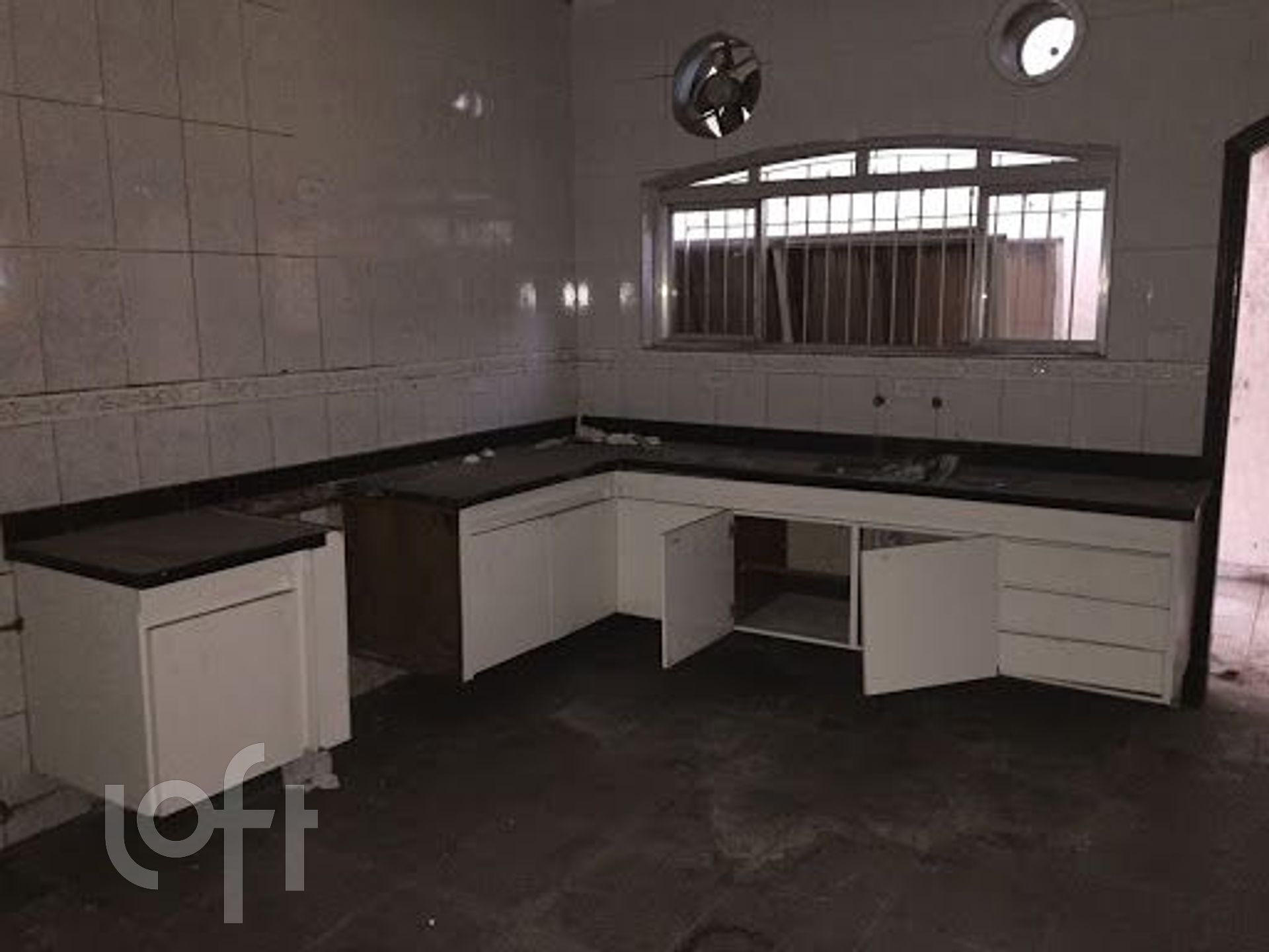 Casa à venda com 3 quartos, 200m² - Foto 10