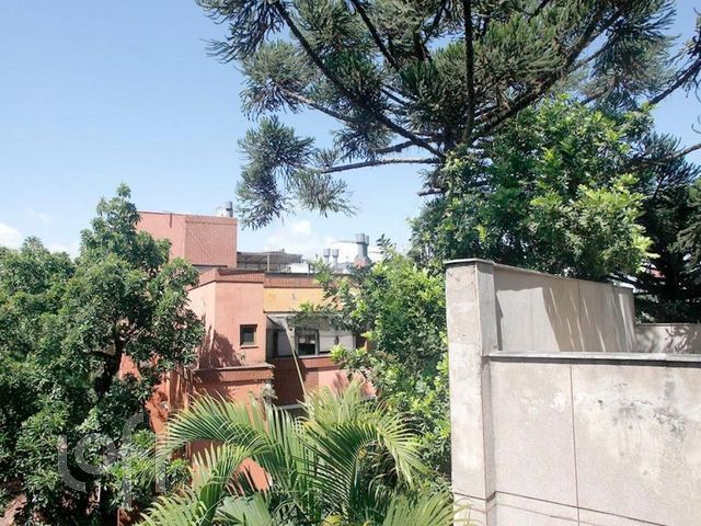 Apartamento com 112m², 3 dormitórios, 1 vaga, Petrópolis em Porto Alegre