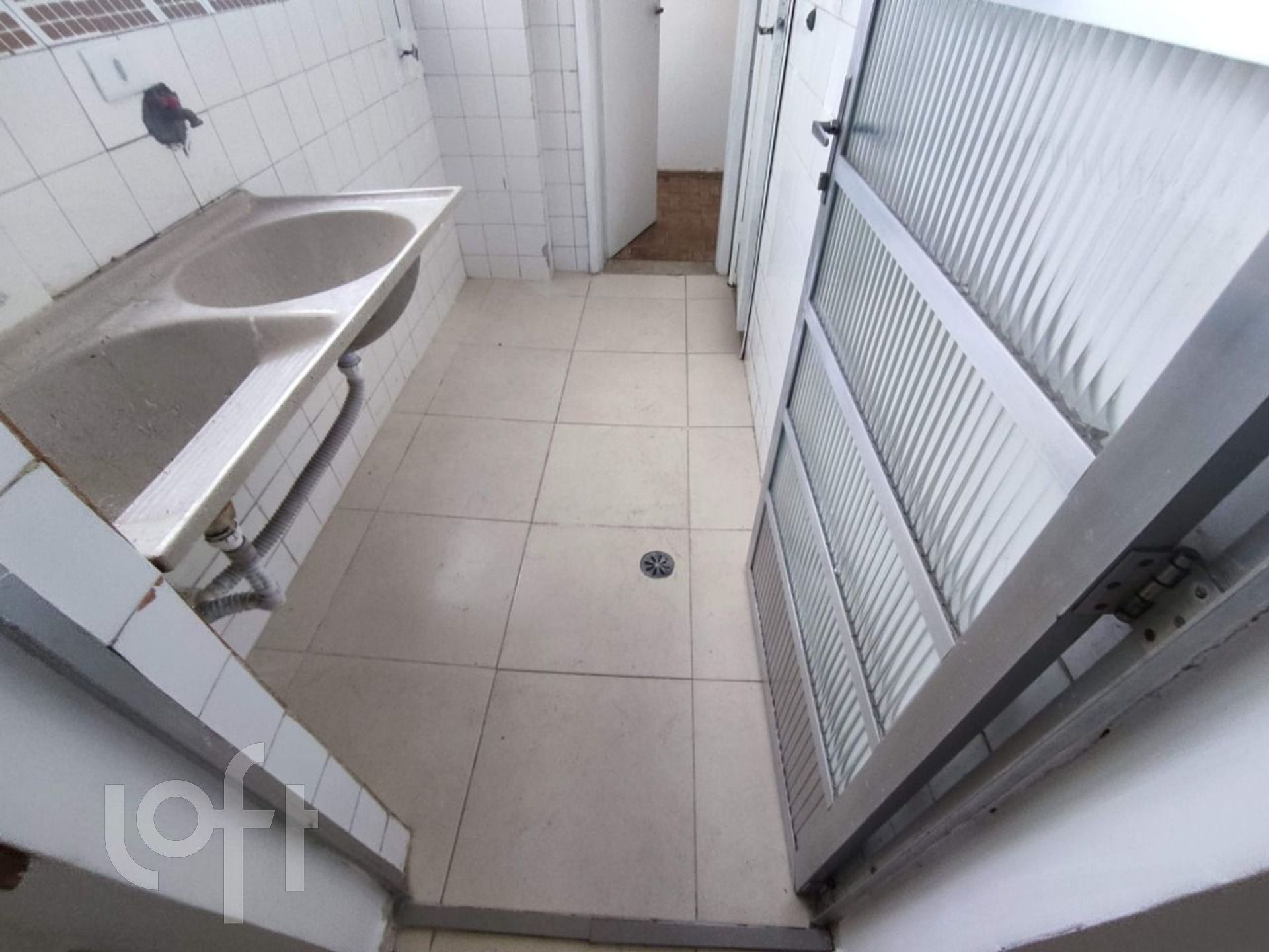 Apartamento à venda com 2 quartos, 70m² - Foto 9