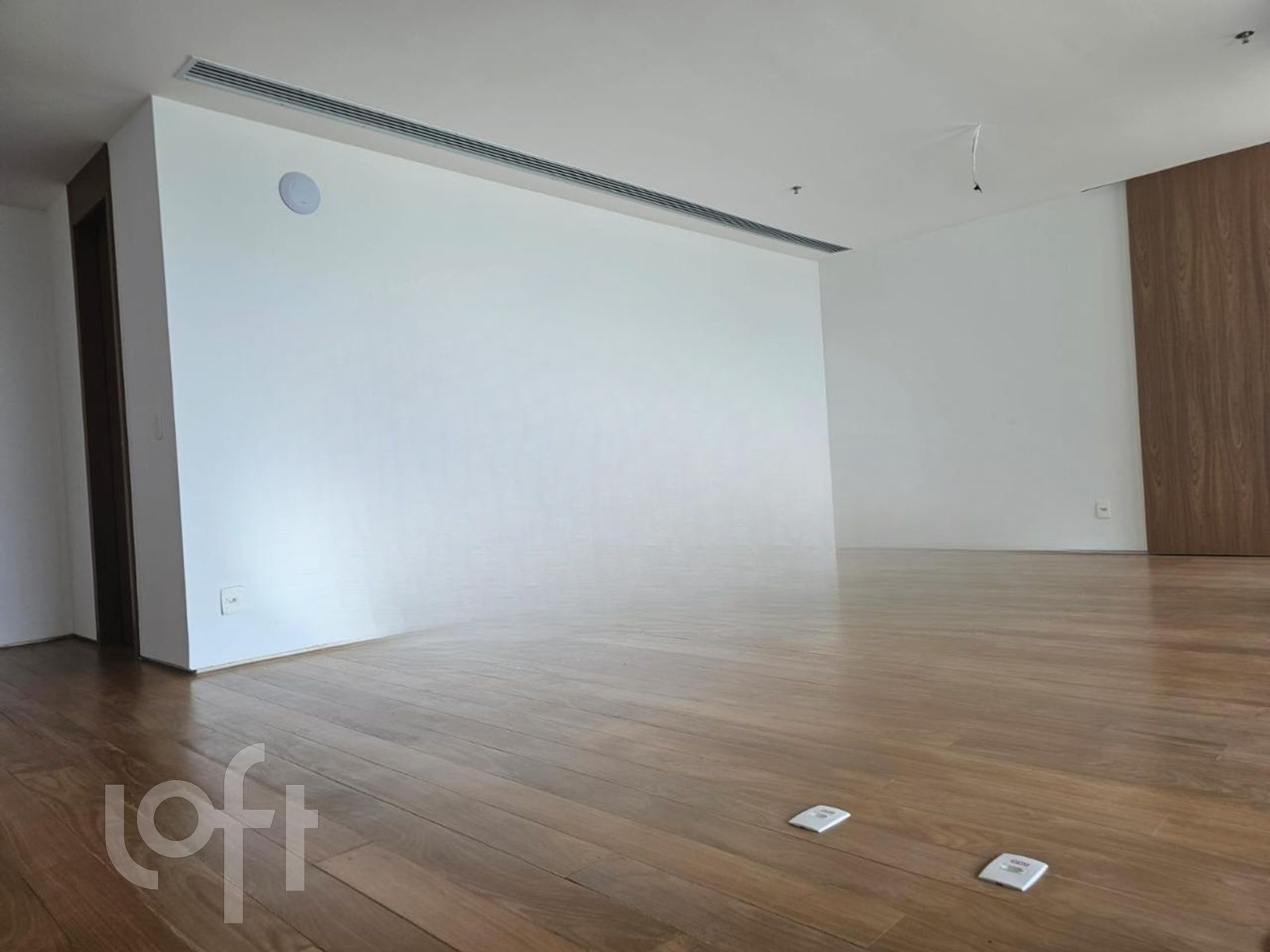 Apartamento à venda com 1 quarto, 131m² - Foto 11