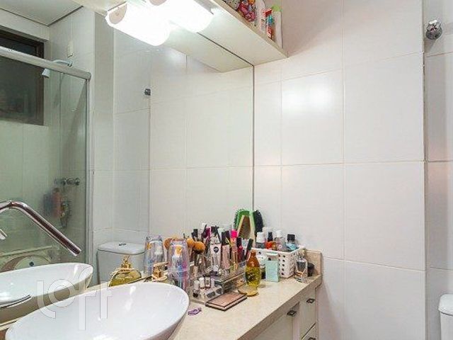 Apartamento com 64m², 2 dormitórios, 1 suíte, 1 vaga, Cristo Redentor em Porto Alegre