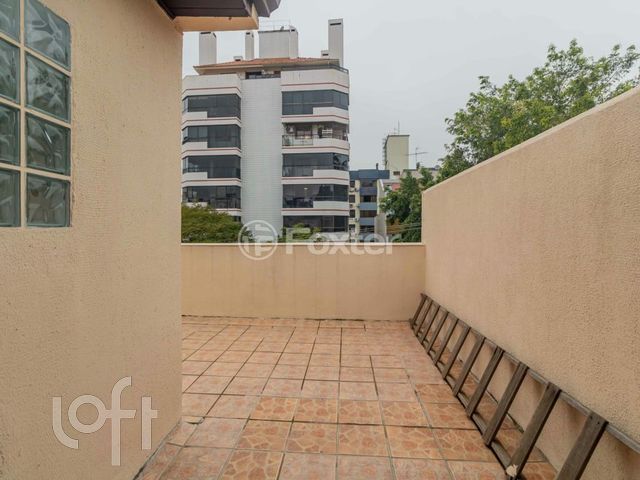 Apartamento com 201m², 4 dormitórios, 1 suíte, 2 vagas, Higienópolis em Porto Alegre