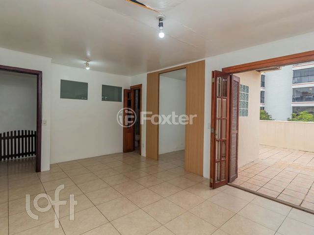 Apartamento com 201m², 4 dormitórios, 1 suíte, 2 vagas, Higienópolis em Porto Alegre