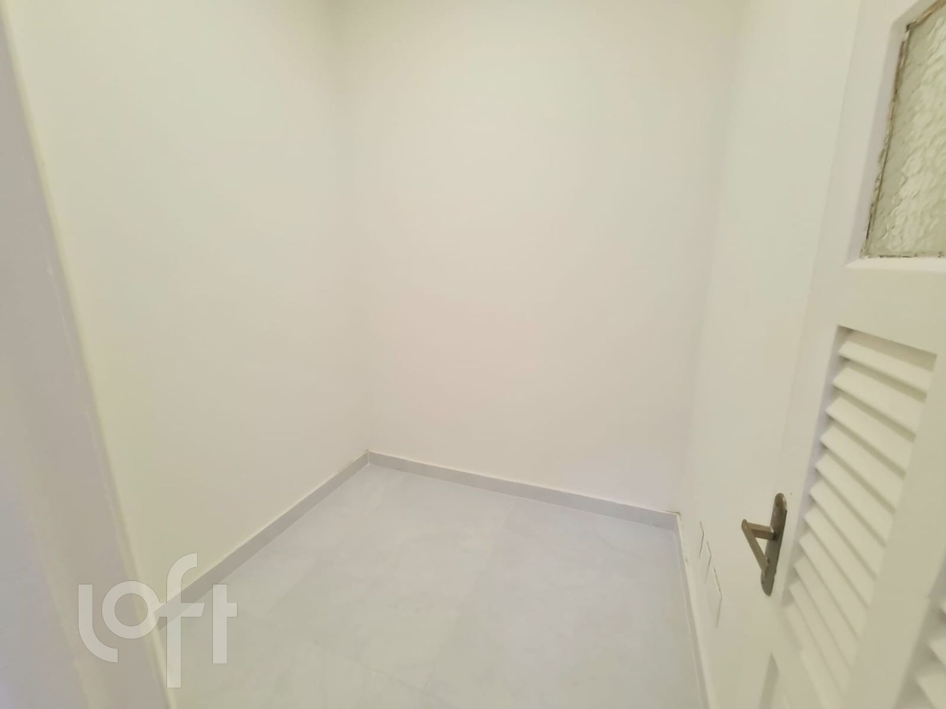 Apartamento à venda com 1 quarto, 50m² - Foto 27