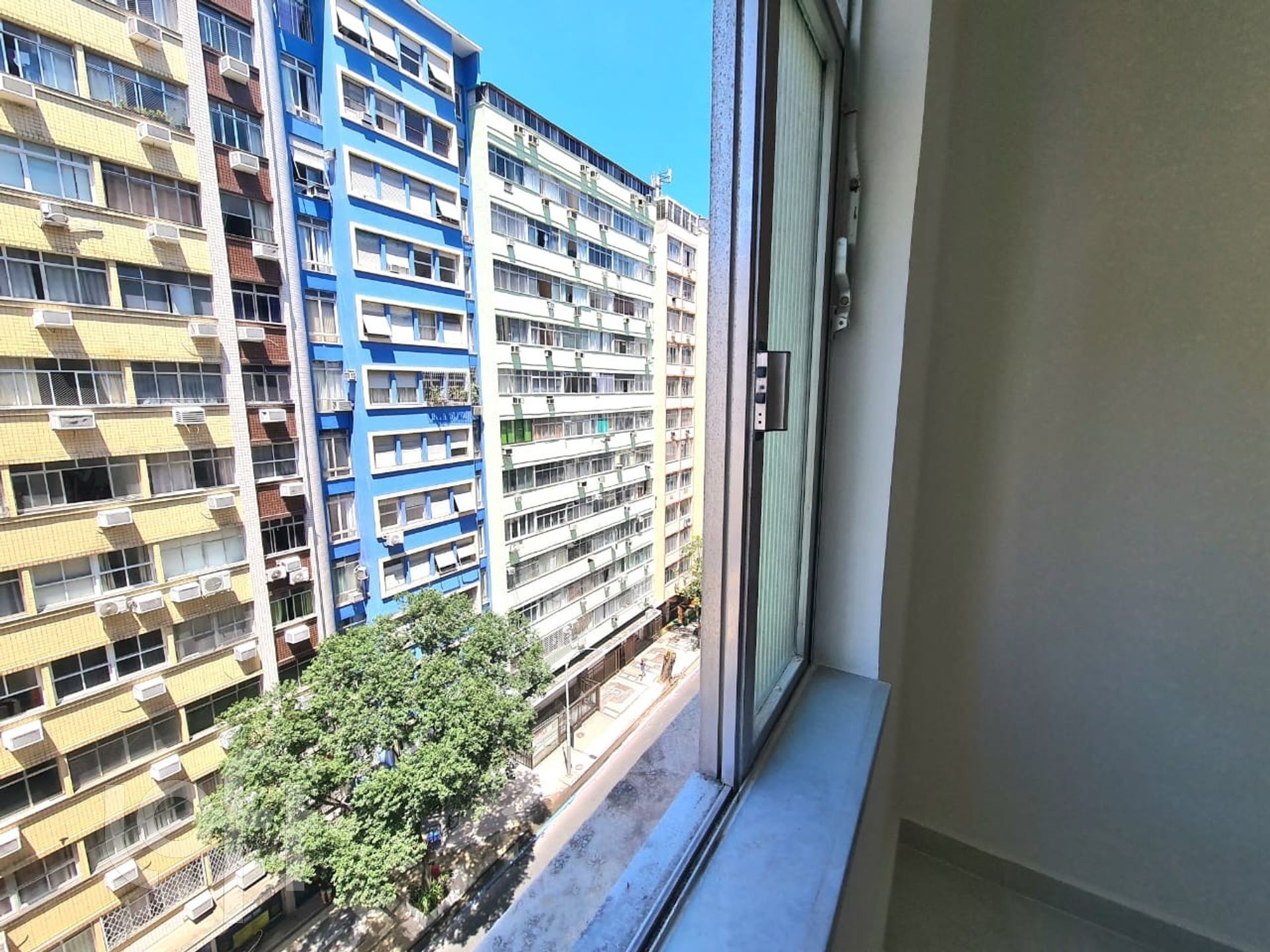 Apartamento à venda com 1 quarto, 50m² - Foto 29