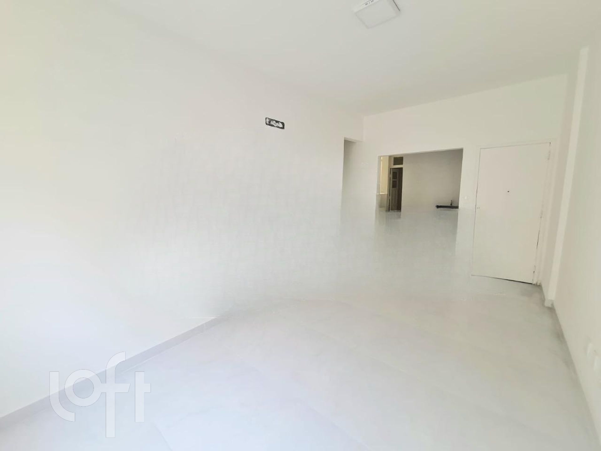 Apartamento à venda com 1 quarto, 50m² - Foto 3