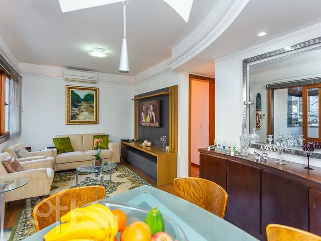 Apartamento com 72m², 2 dormitórios, 2 suítes, 2 vagas, Bela Vista em Porto Alegre