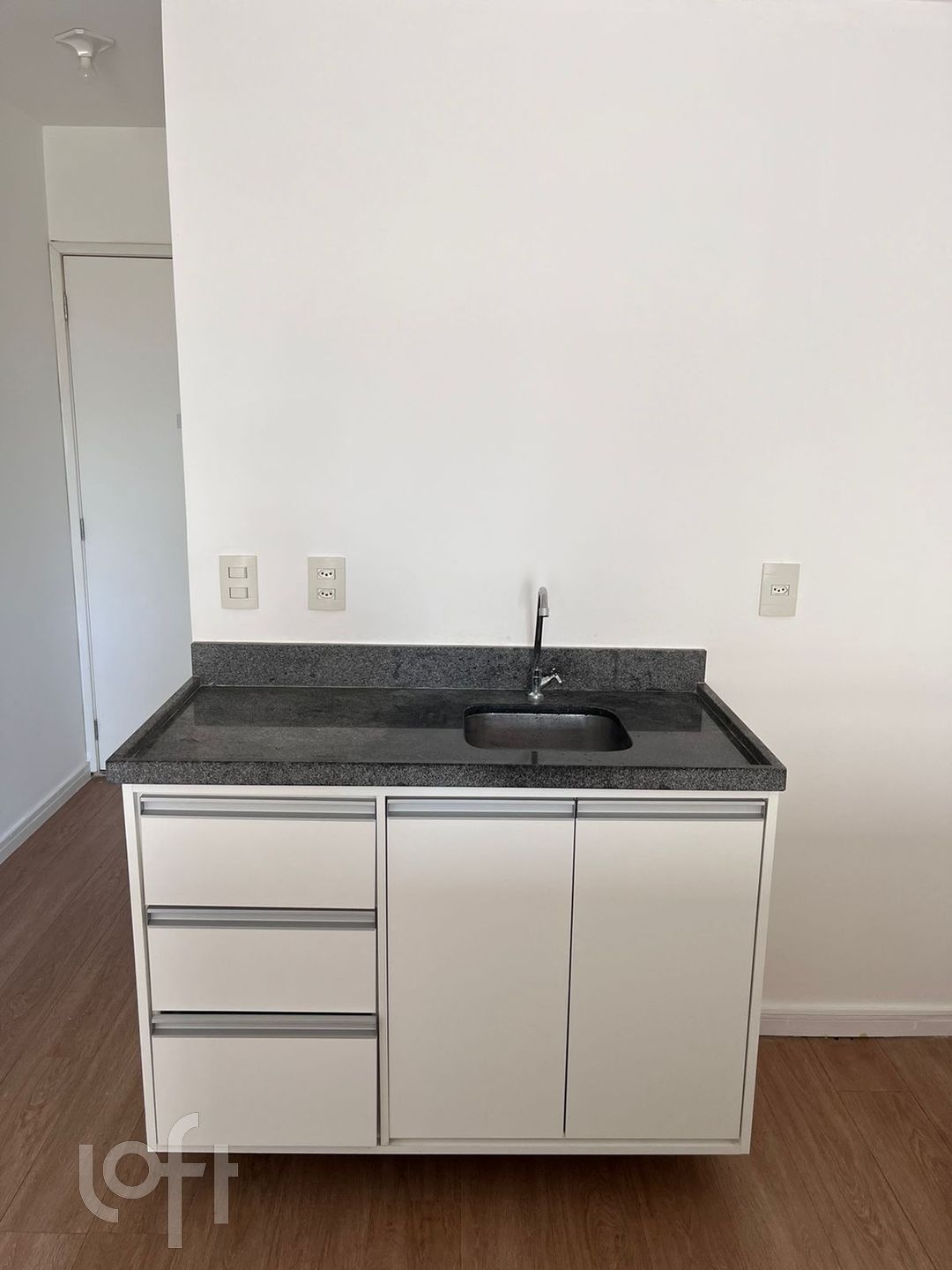 Apartamento à venda com 1 quarto, 28m² - Foto 4