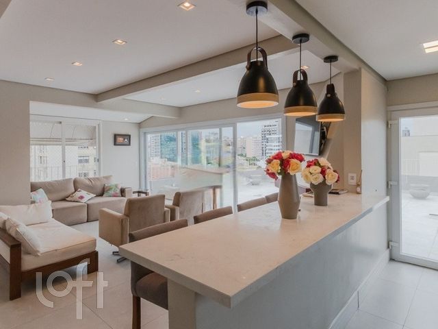 Apartamento com 235m², 3 dormitórios, 1 suíte, 1 vaga, Auxiliadora em Porto Alegre