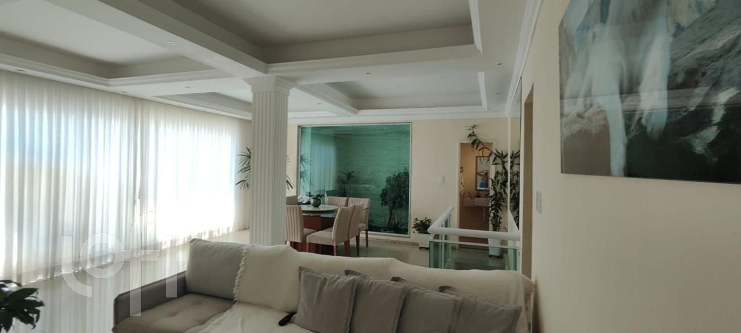 Casa à venda em Taquara com 322 m², 3 quartos, 1 suíte, 4 vagas