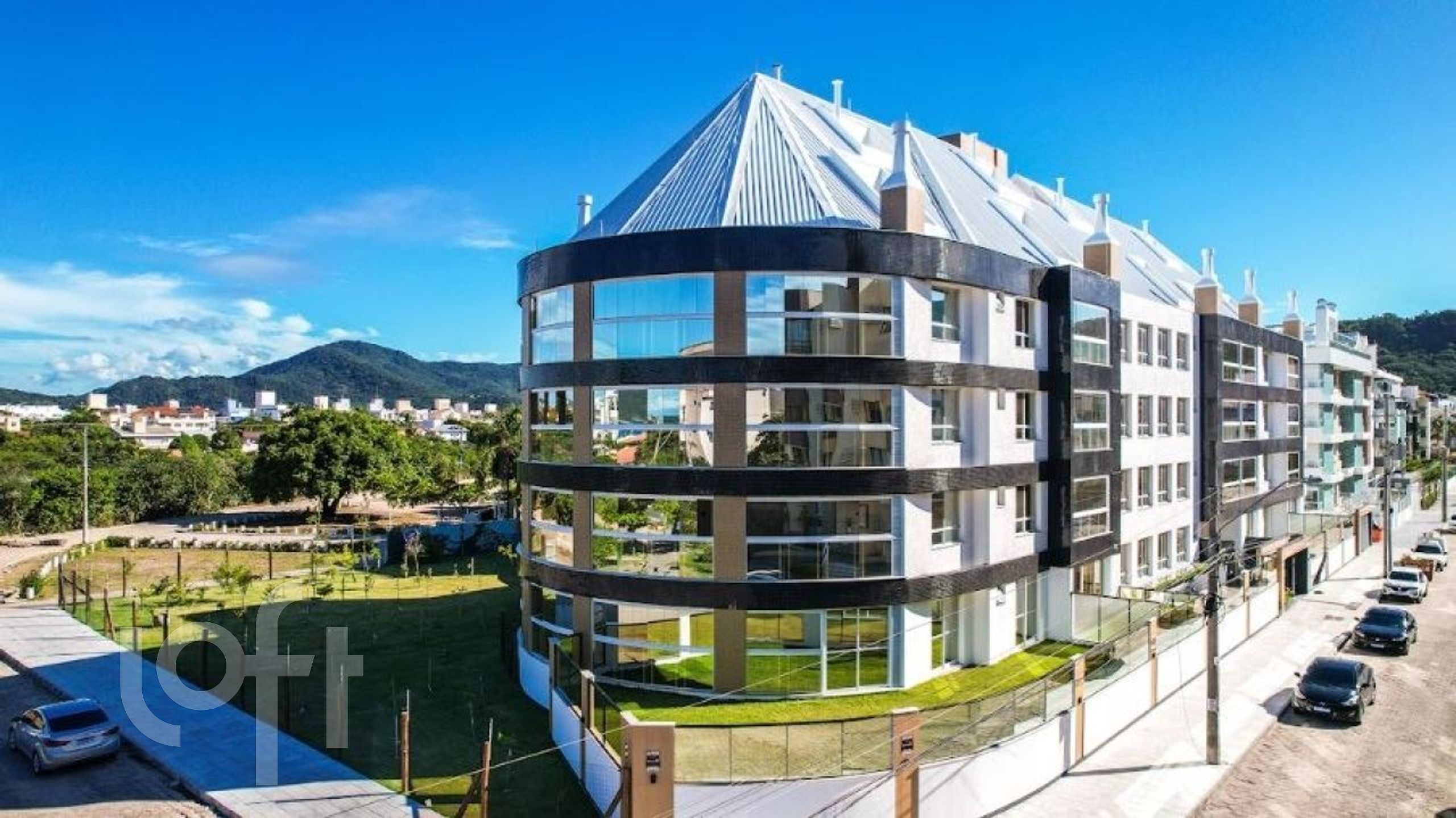 Apartamento à venda em Ingleses com 104 m², 3 quartos, 2 suítes, 1 vaga