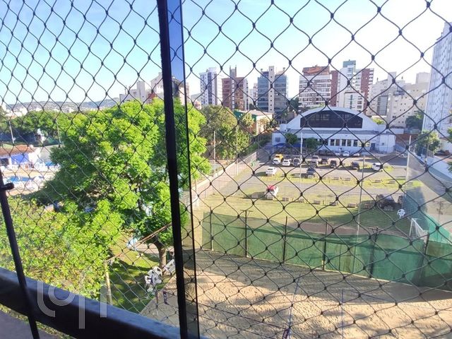 Apartamento com 89m², 3 dormitórios, 1 suíte, 1 vaga, Petrópolis em Porto Alegre