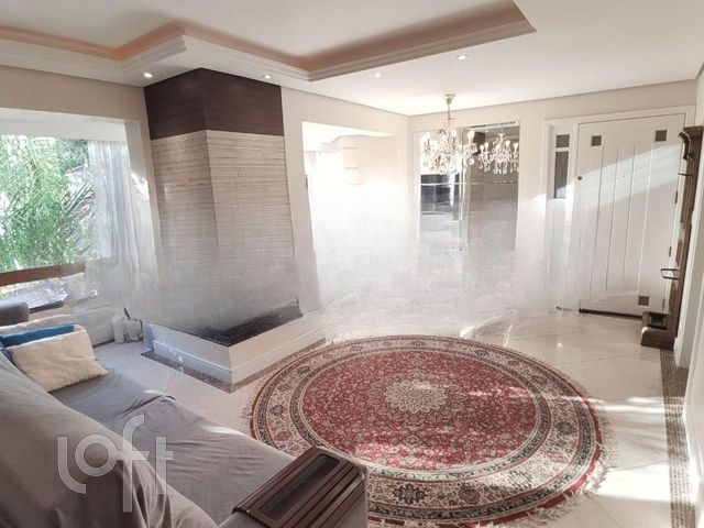 Apartamento com 89m², 3 dormitórios, 1 suíte, 1 vaga, Petrópolis em Porto Alegre