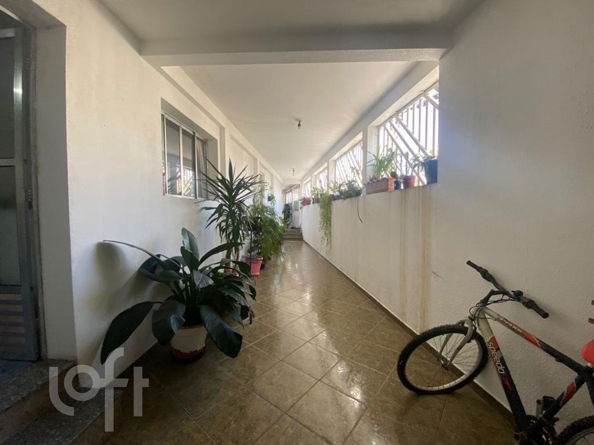 Casa à venda com 2 quartos, 200m² - Foto 12