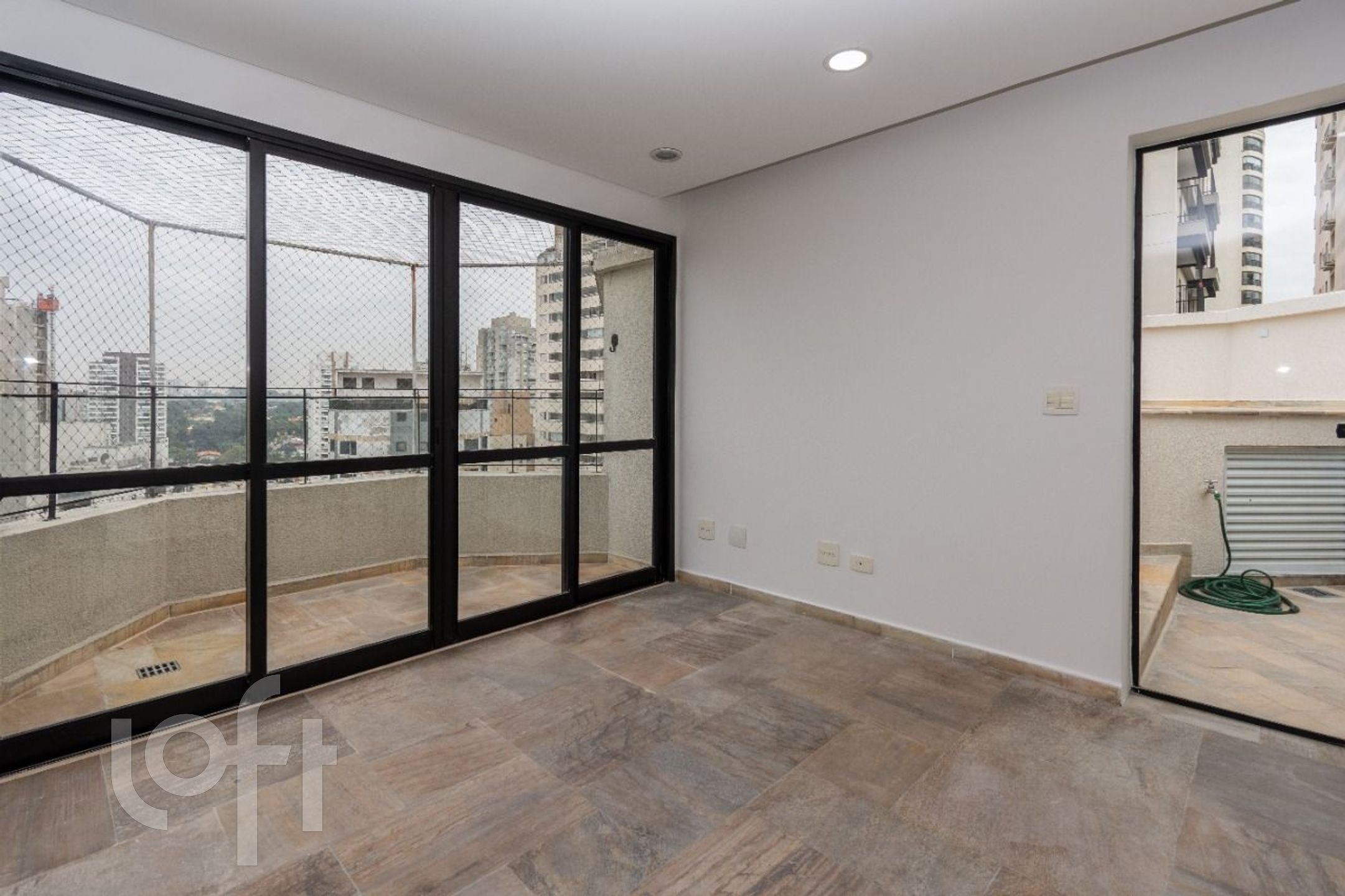 Apartamento à venda com 2 quartos, 162m² - Foto 25