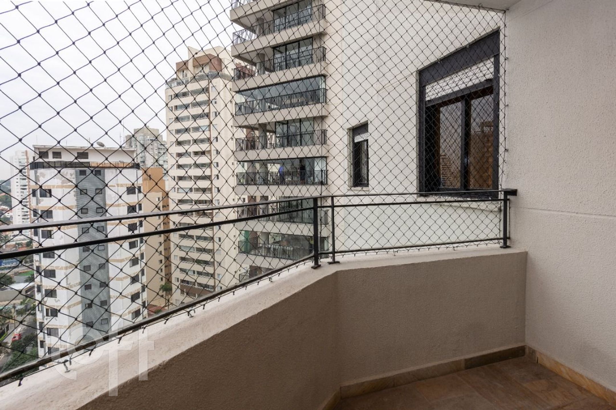 Apartamento à venda com 2 quartos, 162m² - Foto 8