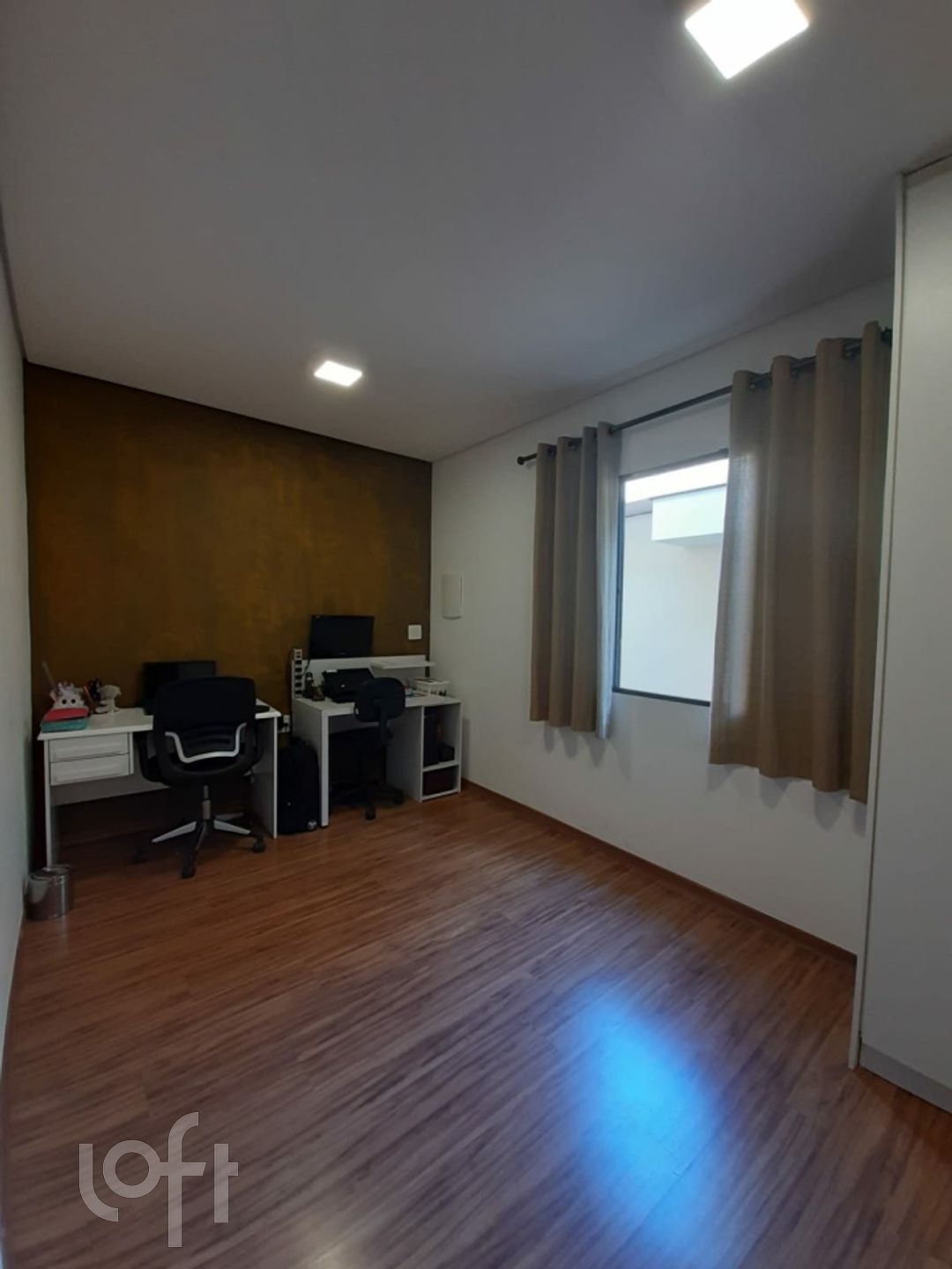 Casa à venda com 4 quartos, 270m² - Foto 3