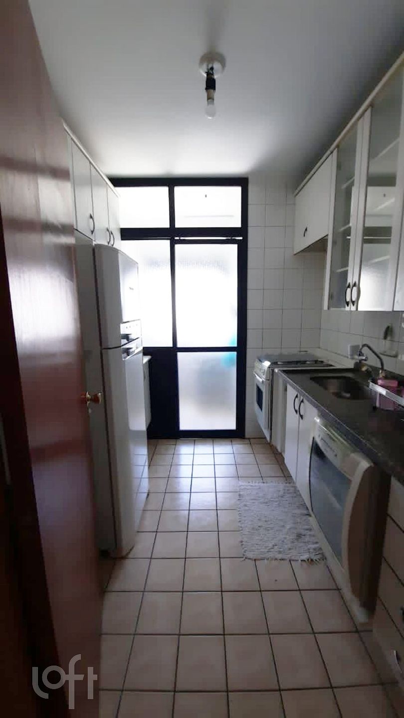 Apartamento à venda com 2 quartos, 70m² - Foto 7