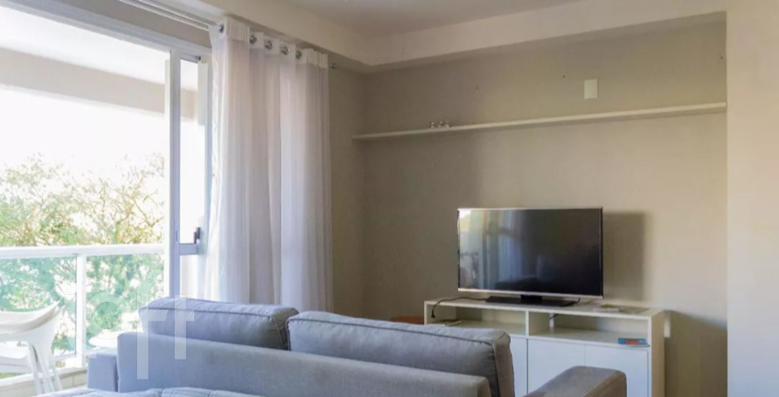 Apartamento à venda com 1 quarto, 32m² - Foto 2