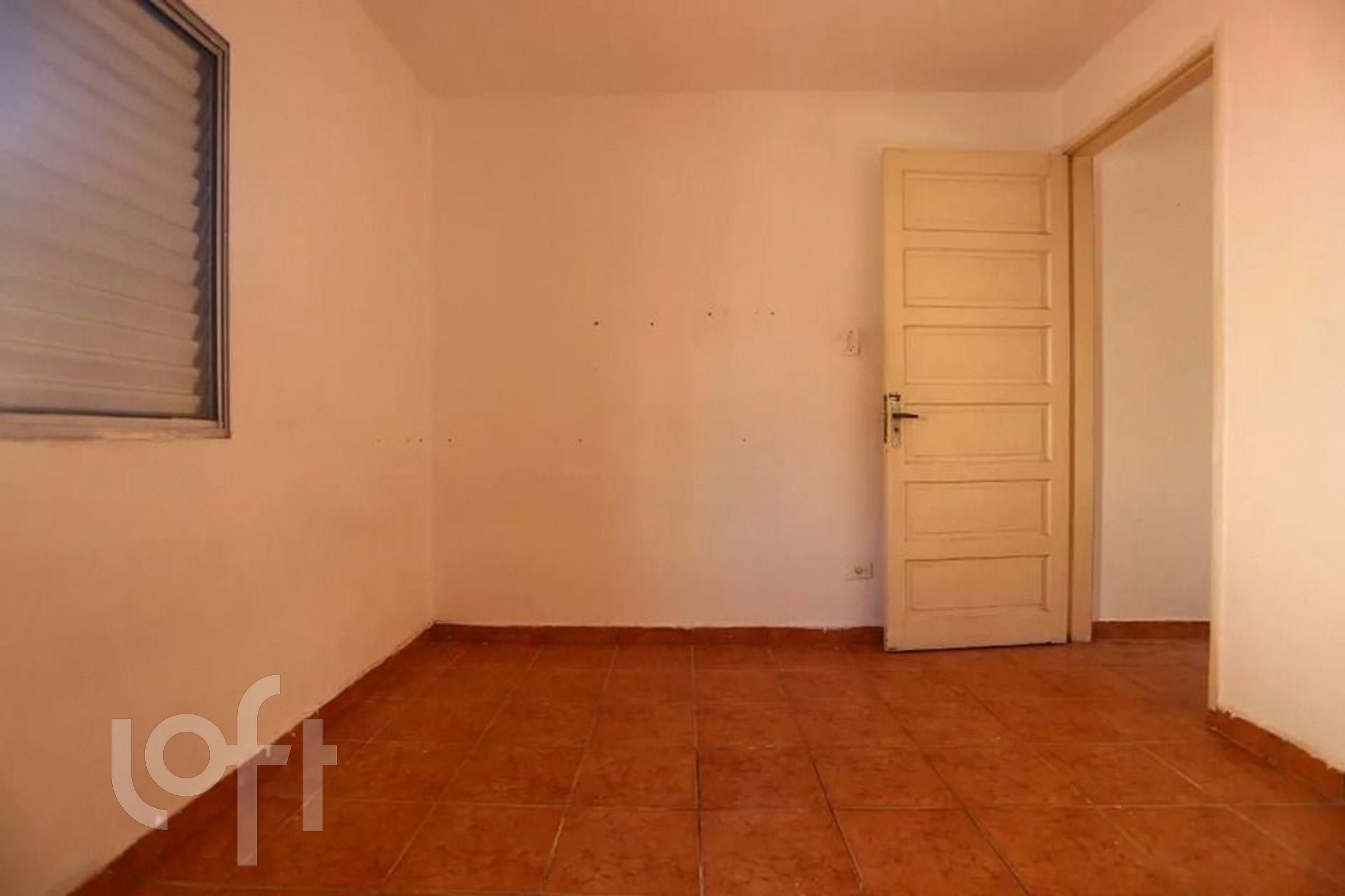 Casa à venda com 2 quartos, 60m² - Foto 11