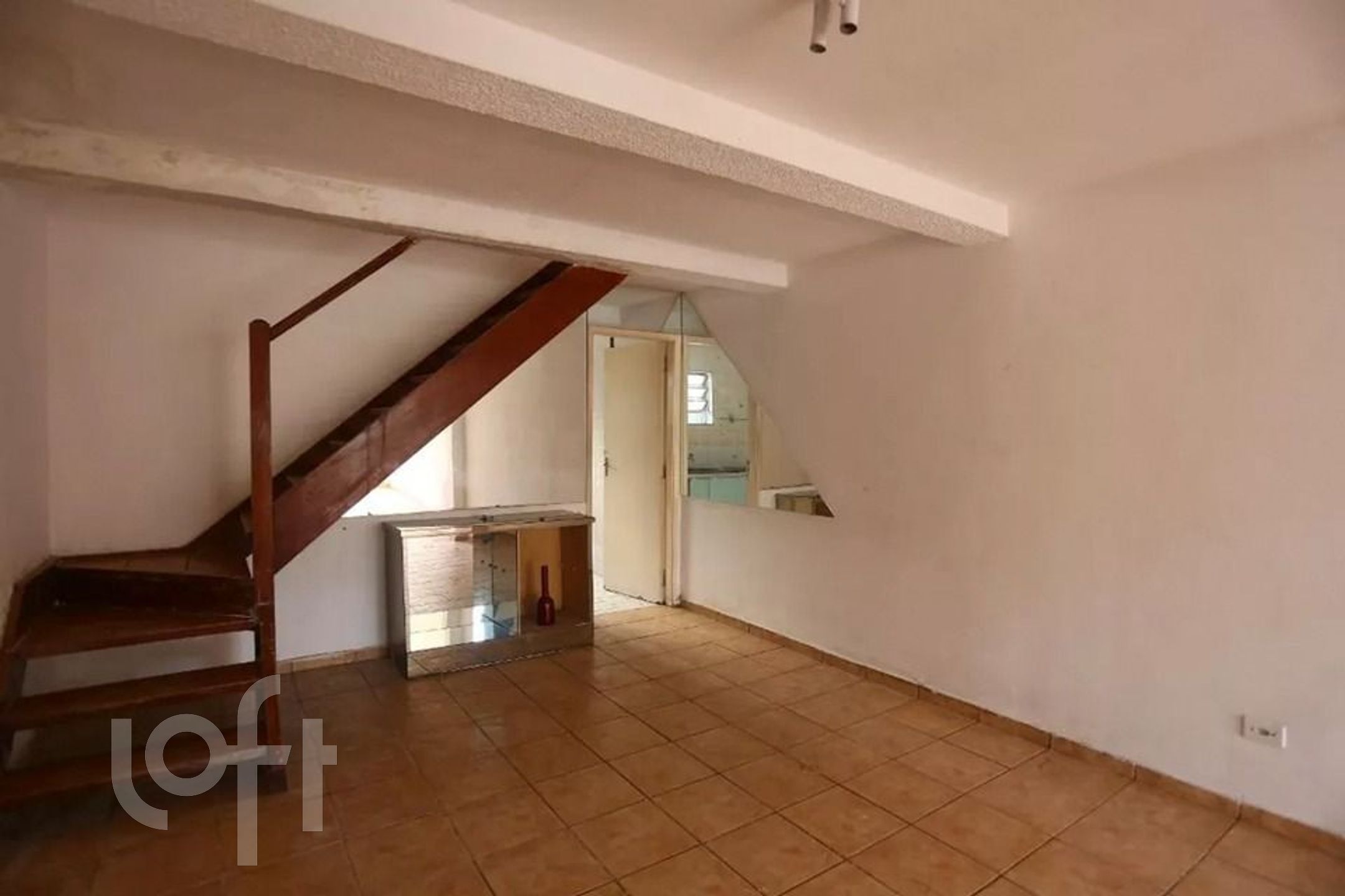 Casa à venda com 2 quartos, 60m² - Foto 2