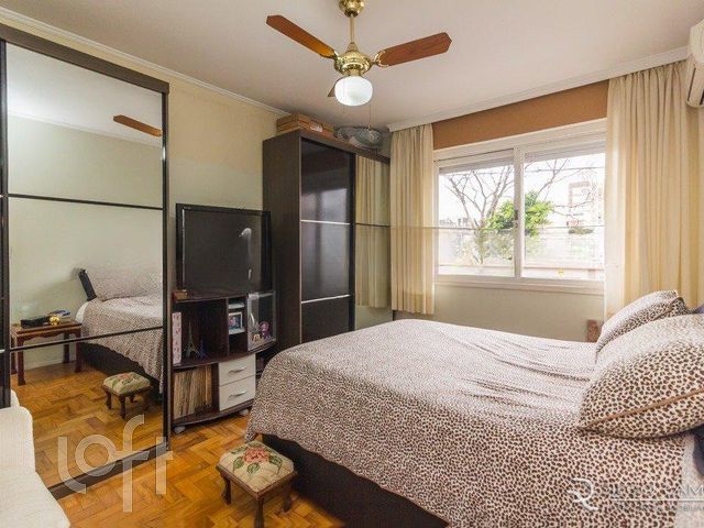 Apartamento com 84m², 3 dormitórios, 1 suíte, 1 vaga, Menino Deus em Porto Alegre
