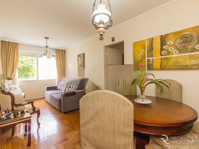 Apartamento com 84m², 3 dormitórios, 1 suíte, 1 vaga, Menino Deus em Porto Alegre