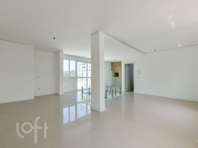 Apartamento com 243m², 3 dormitórios, 1 suíte, 2 vagas, Higienópolis em Porto Alegre