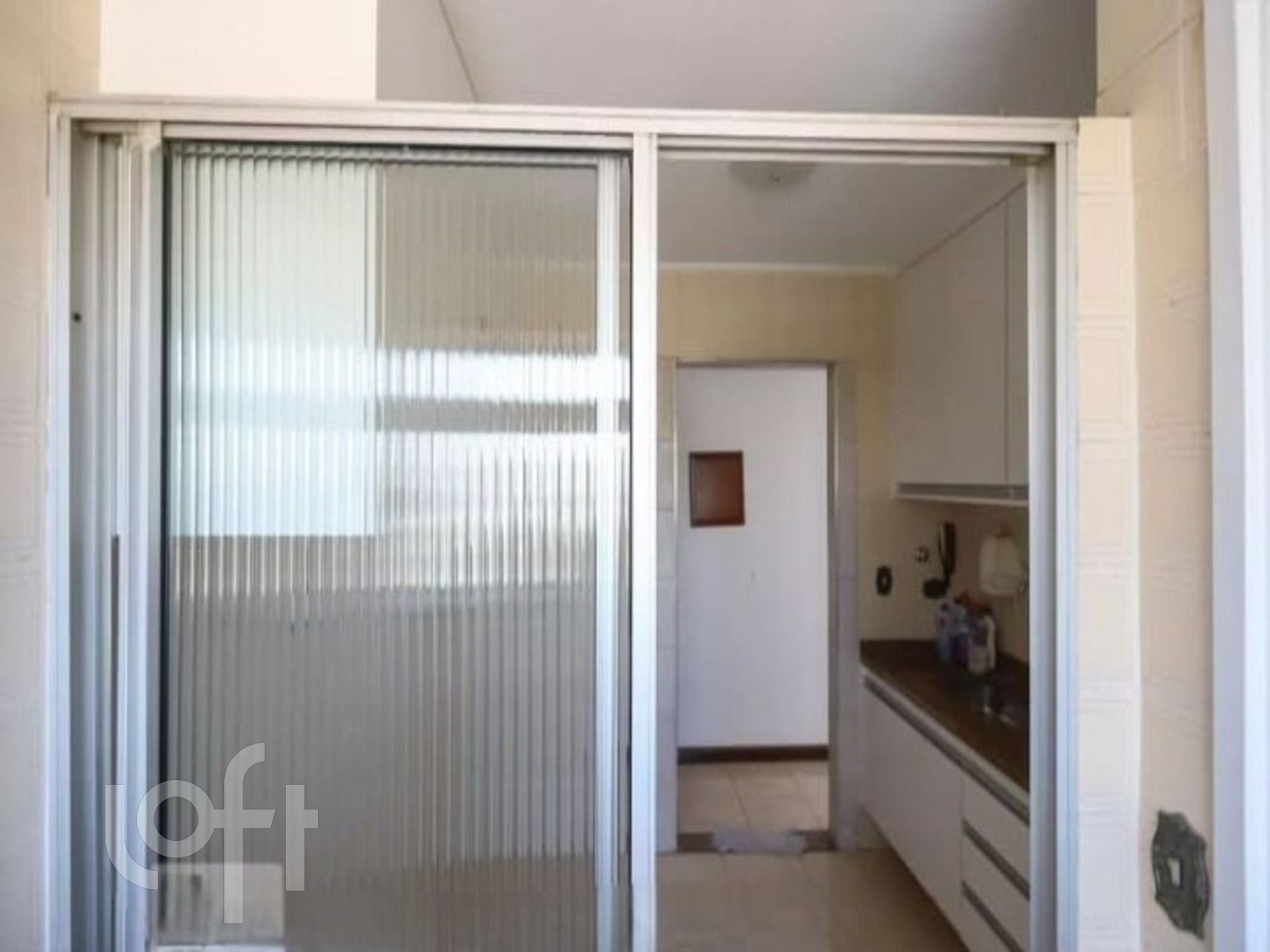 Apartamento à venda com 2 quartos, 72m² - Foto 7