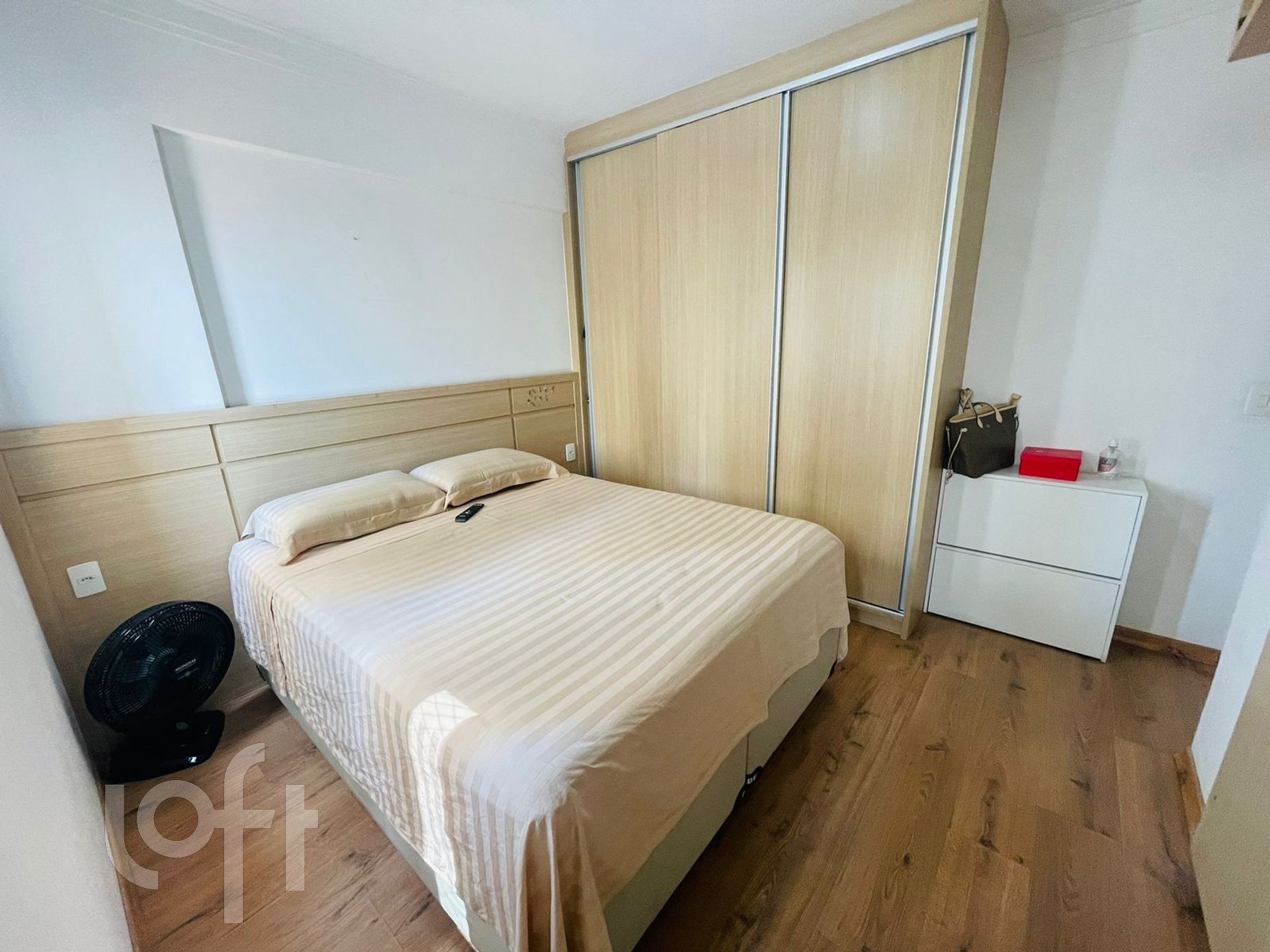 Apartamento à venda com 2 quartos, 76m² - Foto 18