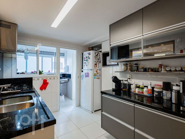 Apartamento com 144m², 3 dormitórios, 1 suíte, 3 vagas, São João em Porto Alegre