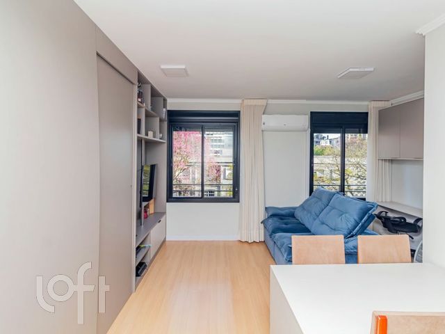 Apartamento com 43m², 1 dormitório, 1 vaga, Auxiliadora em Porto Alegre