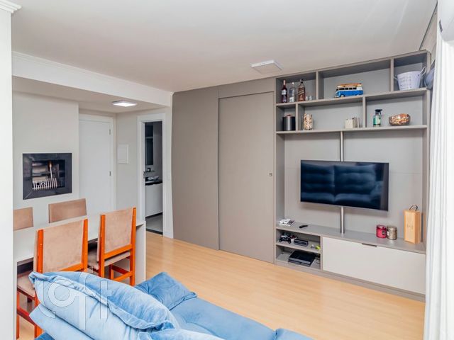 Apartamento com 43m², 1 dormitório, 1 vaga, Auxiliadora em Porto Alegre