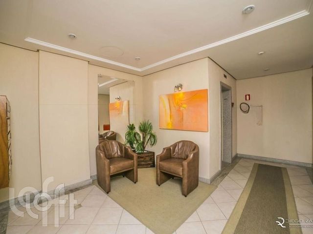 Apartamento com 80m², 2 dormitórios, 1 suíte, 1 vaga, Menino Deus em Porto Alegre