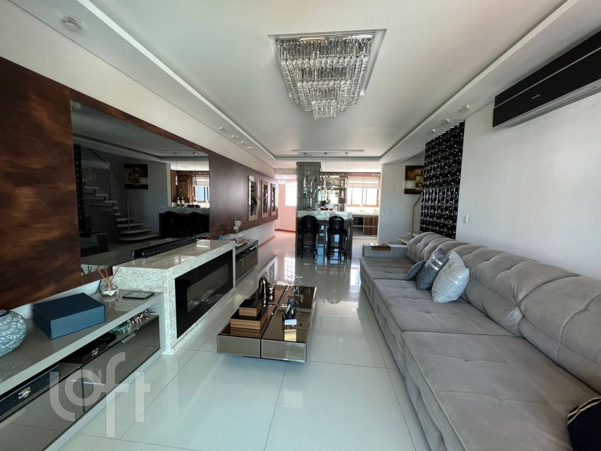 Apartamento à venda em Balneário com 294 m², 4 quartos, 3 suítes, 4 vagas