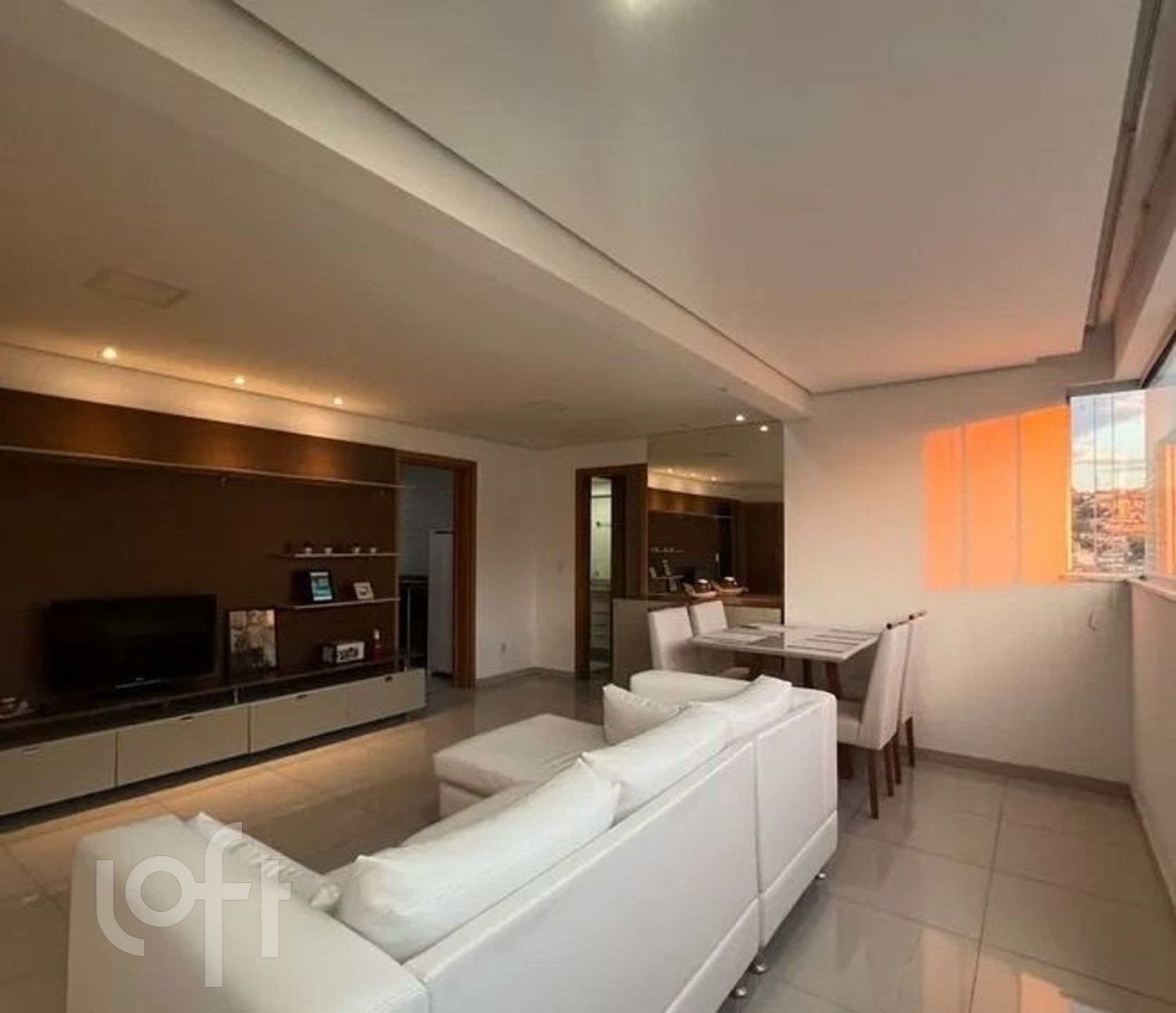 Apartamento à venda com 3 quartos, 92m² - Foto 3