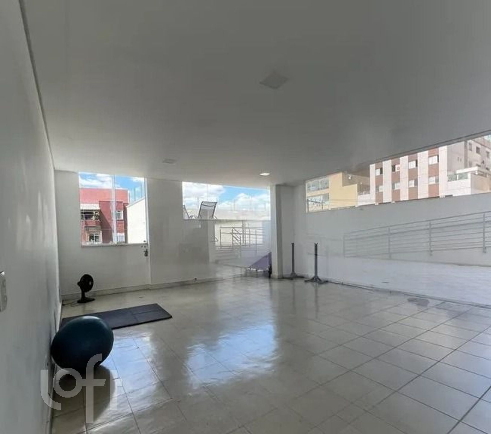 Apartamento à venda com 3 quartos, 92m² - Foto 24