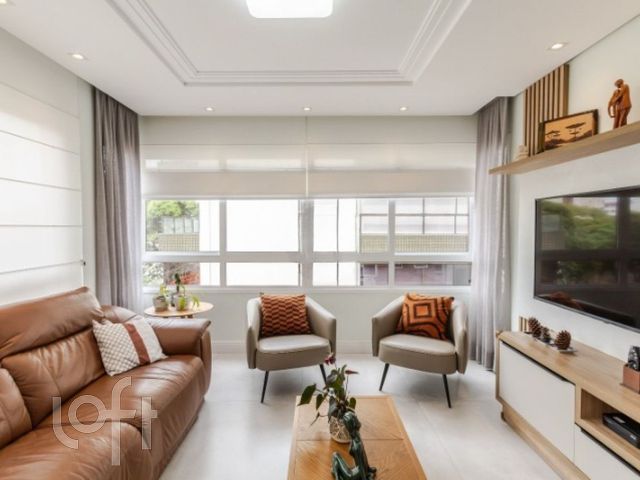 Apartamento com 72m², 2 dormitórios, 2 suítes, 2 vagas, Jardim Botânico em Porto Alegre