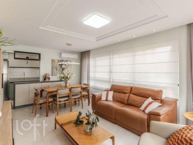 Apartamento com 72m², 2 dormitórios, 2 suítes, 2 vagas, Jardim Botânico em Porto Alegre