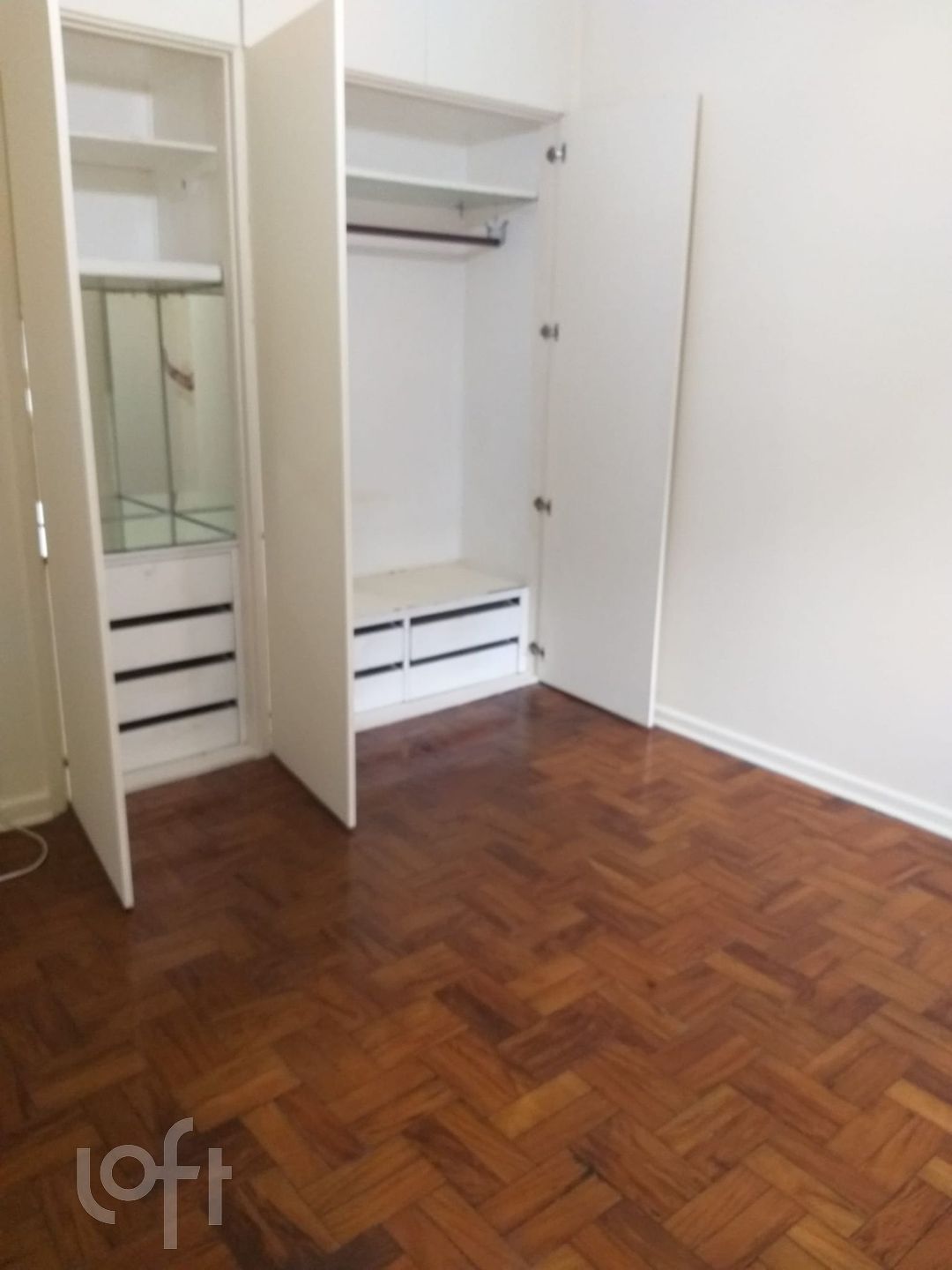 Apartamento à venda com 3 quartos, 111m² - Foto 2