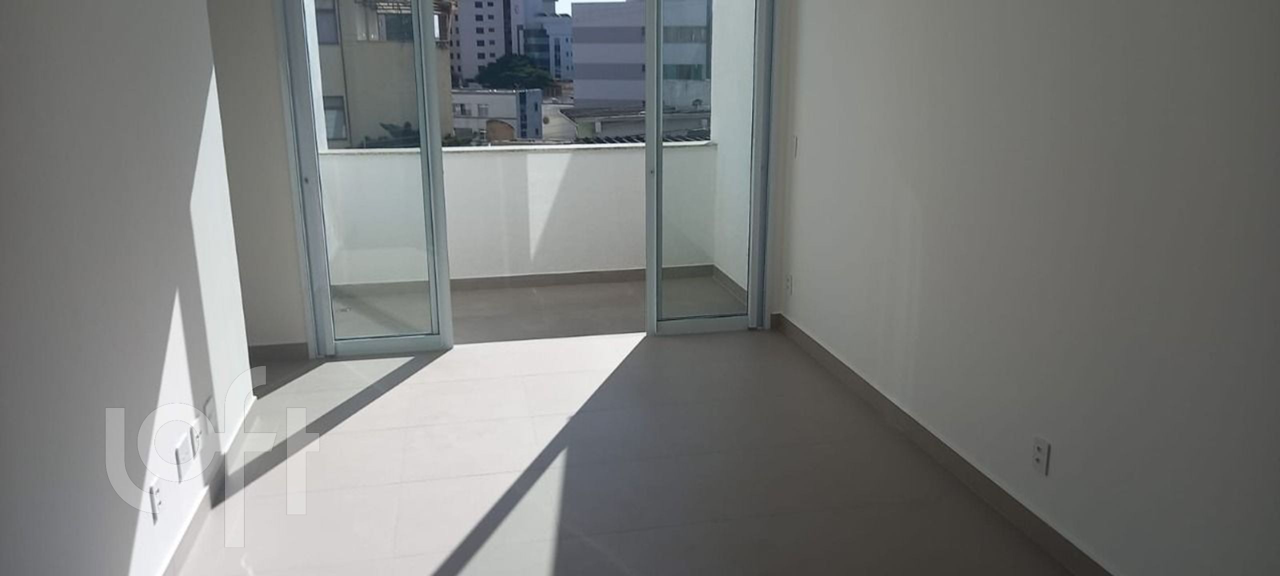 Apartamento à venda com 2 quartos, 110m² - Foto 11